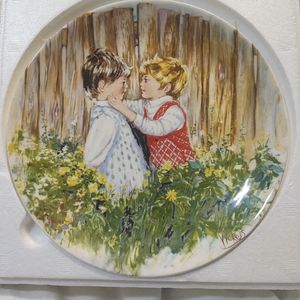 "Be My Friend" Collector Plate. My Memories Collection by Mary Vickers.